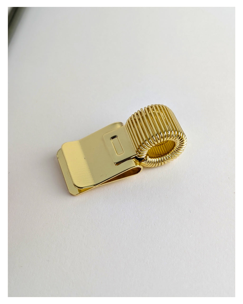 Pen holder, adjustable