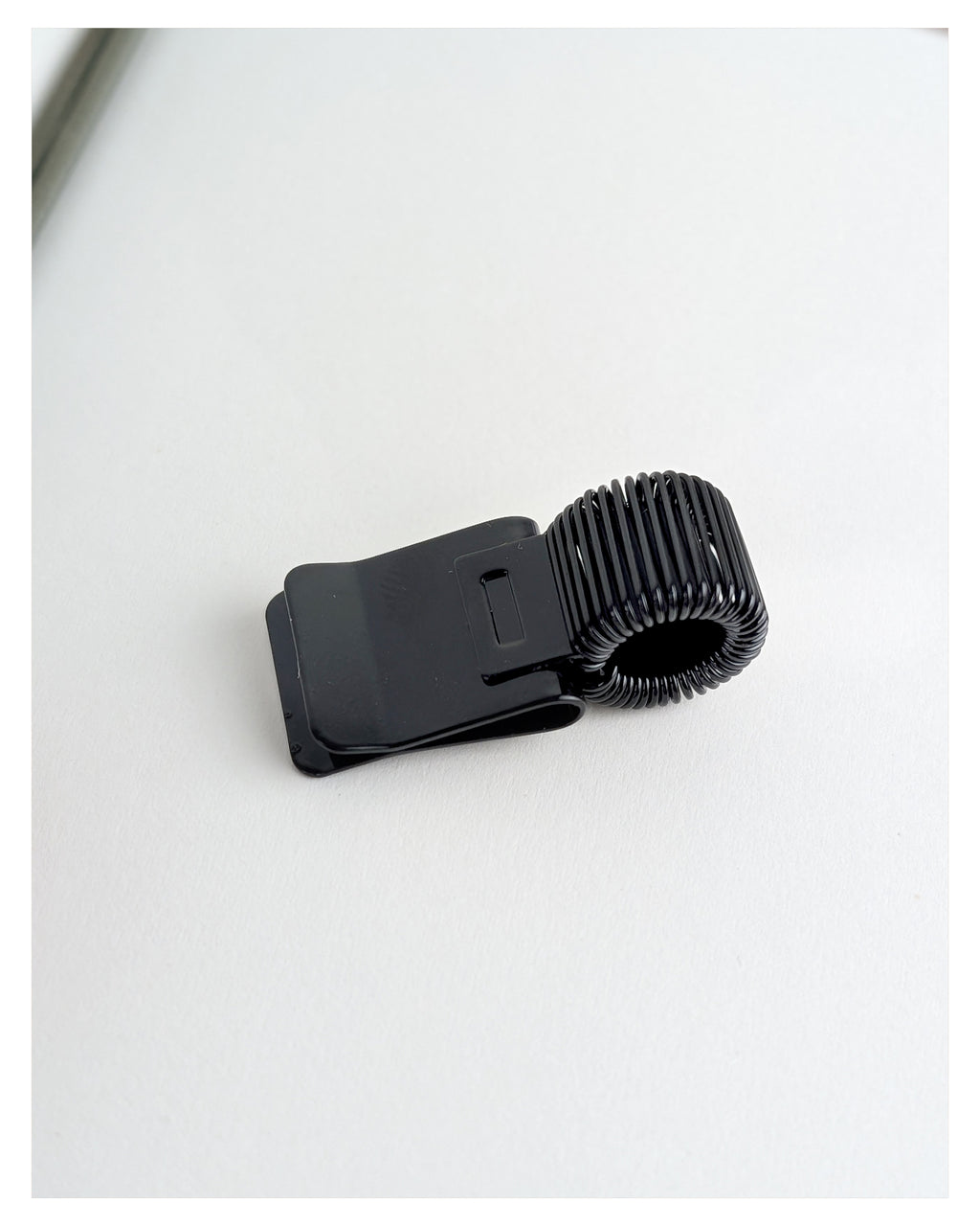 Pen holder, adjustable